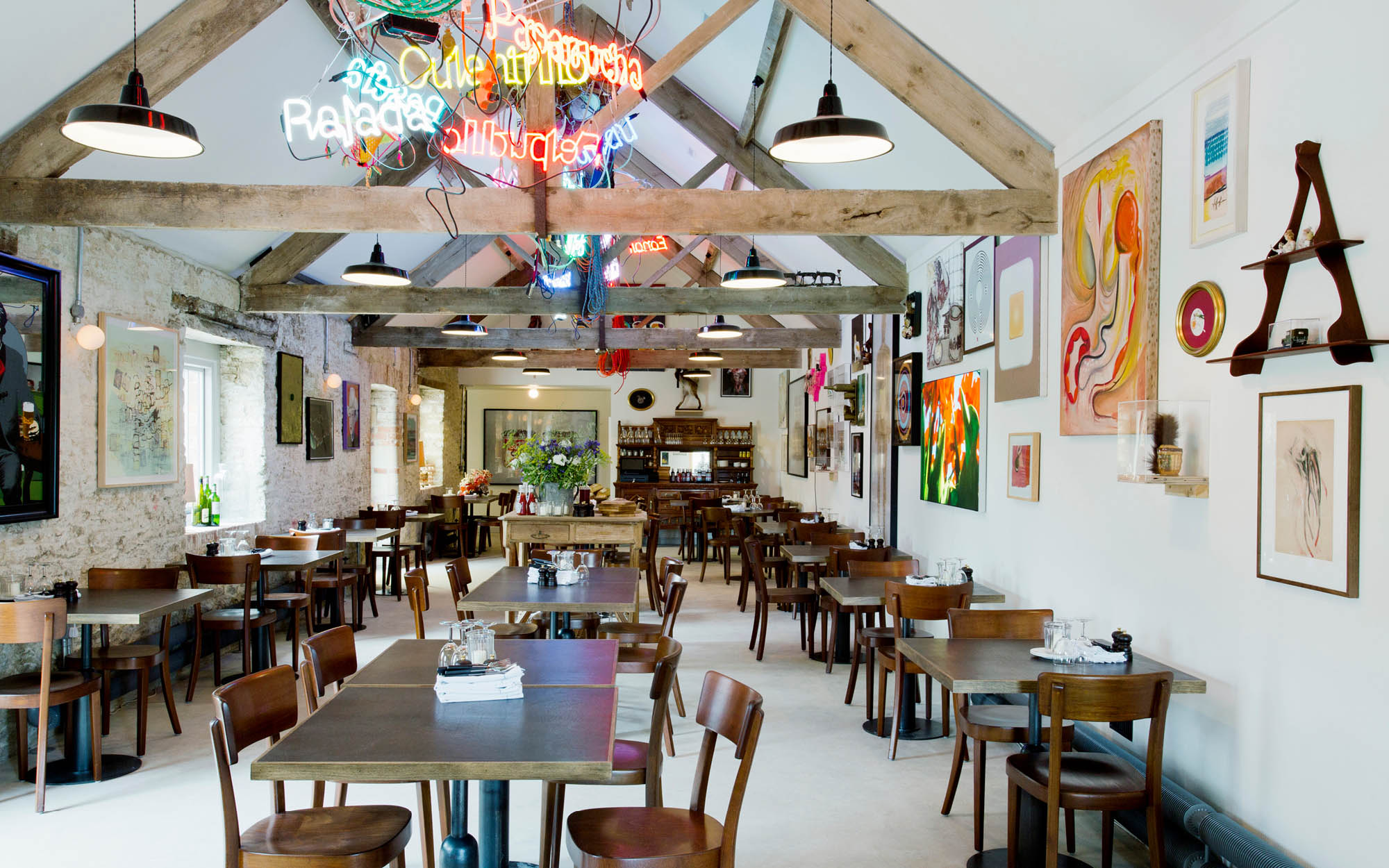 luis_laplace-Roth_Bar_Grill-1